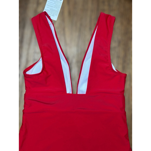 Cocoship Women's Size 6 Solid Red Plunging Neckline High Leg One Piece Swimsuit - Picture 5 of 16